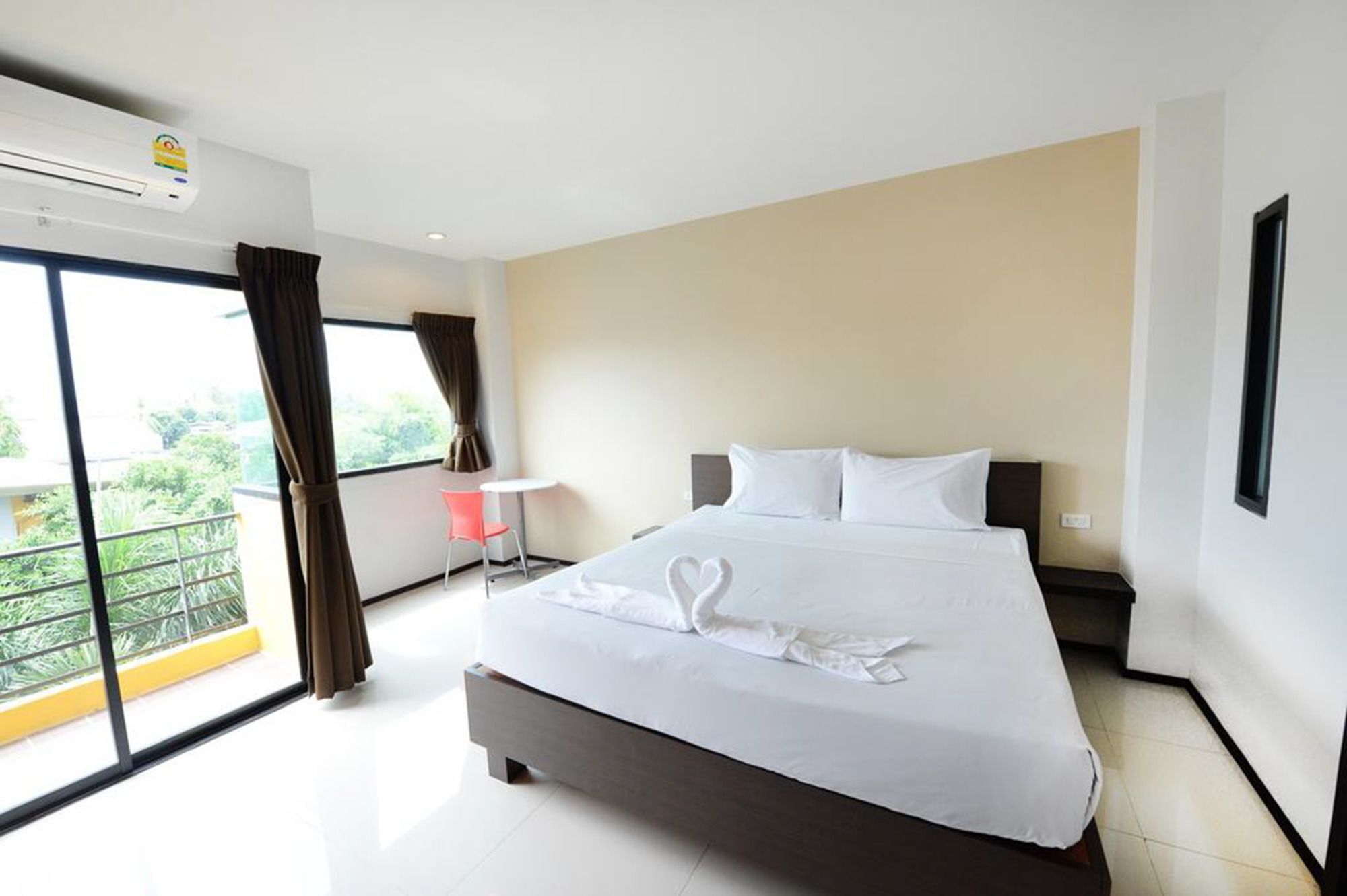 Paradise Resort Ban Nong Pla Lai Exterior foto